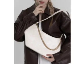 인기좋은 이유 방송에서 봤던 프리마클라쎄 플러피 패딩 토트백&nbsp; 네벨스톡에서 소개해드립니다.